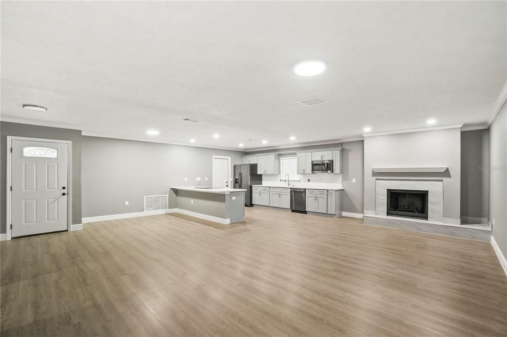 En Venta: $385,000 (3 camas, 2 baños, 1527 Pies cuadrados)