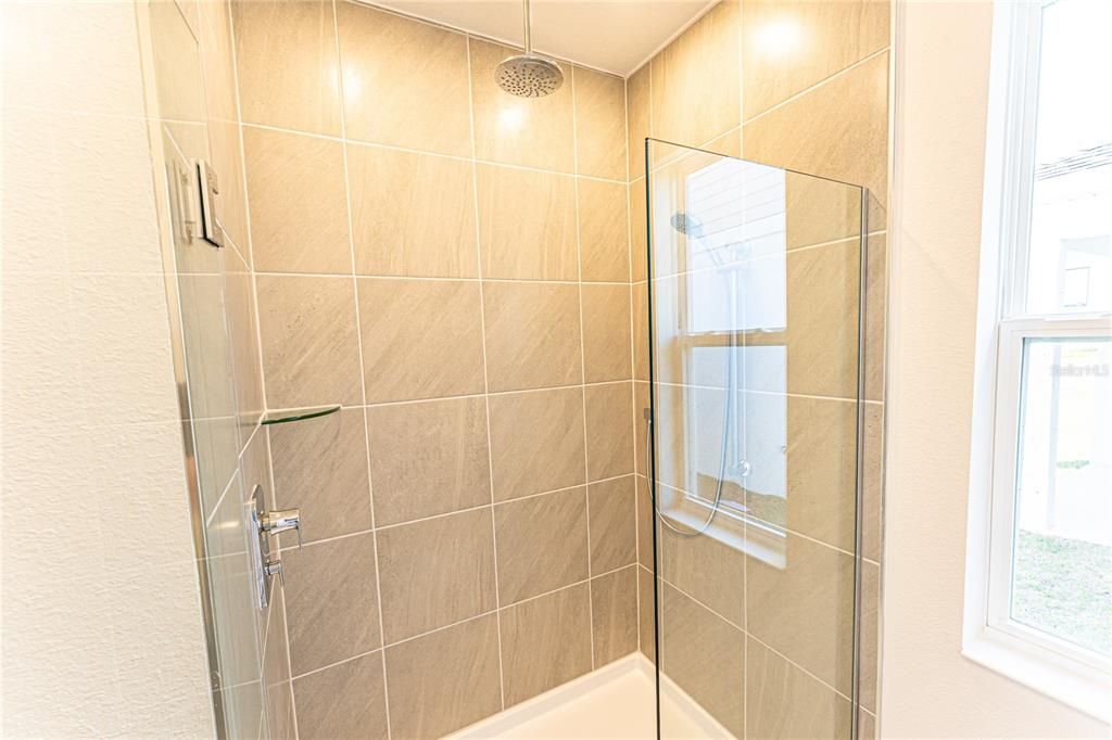 В аренду: $2,395 (4 спален, 2 ванн, 2002 Квадратных фут)