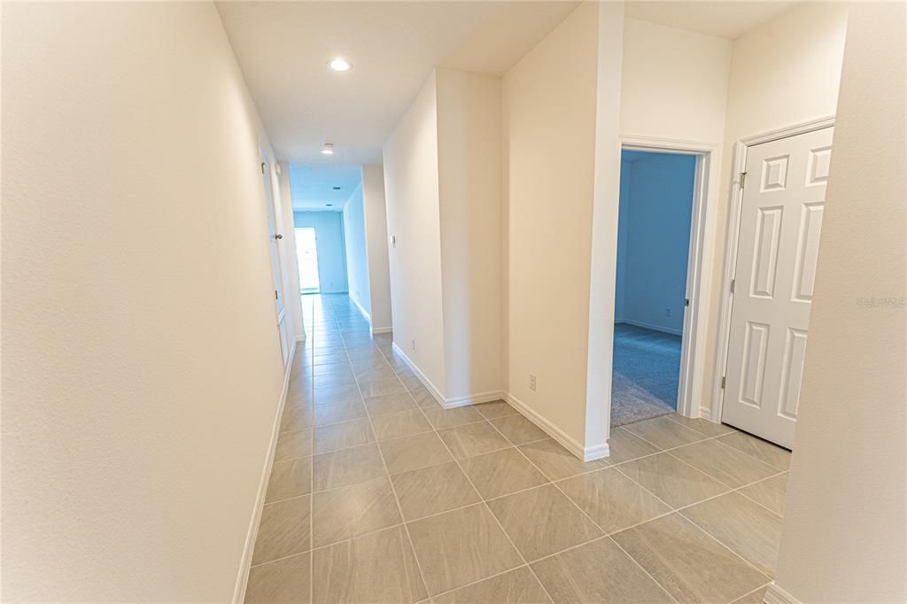В аренду: $2,395 (4 спален, 2 ванн, 2002 Квадратных фут)