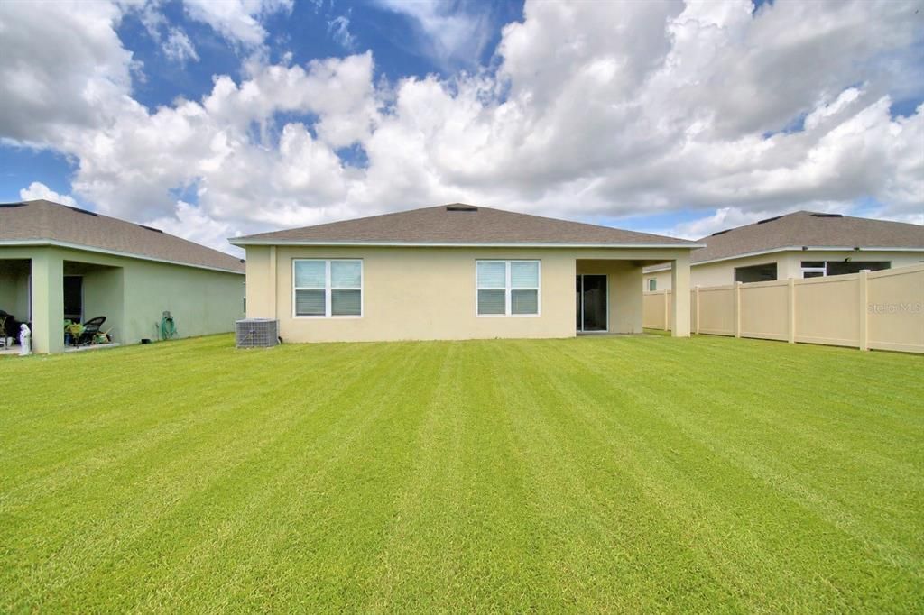For Sale: $390,000 (4 beds, 2 baths, 1828 Square Feet)