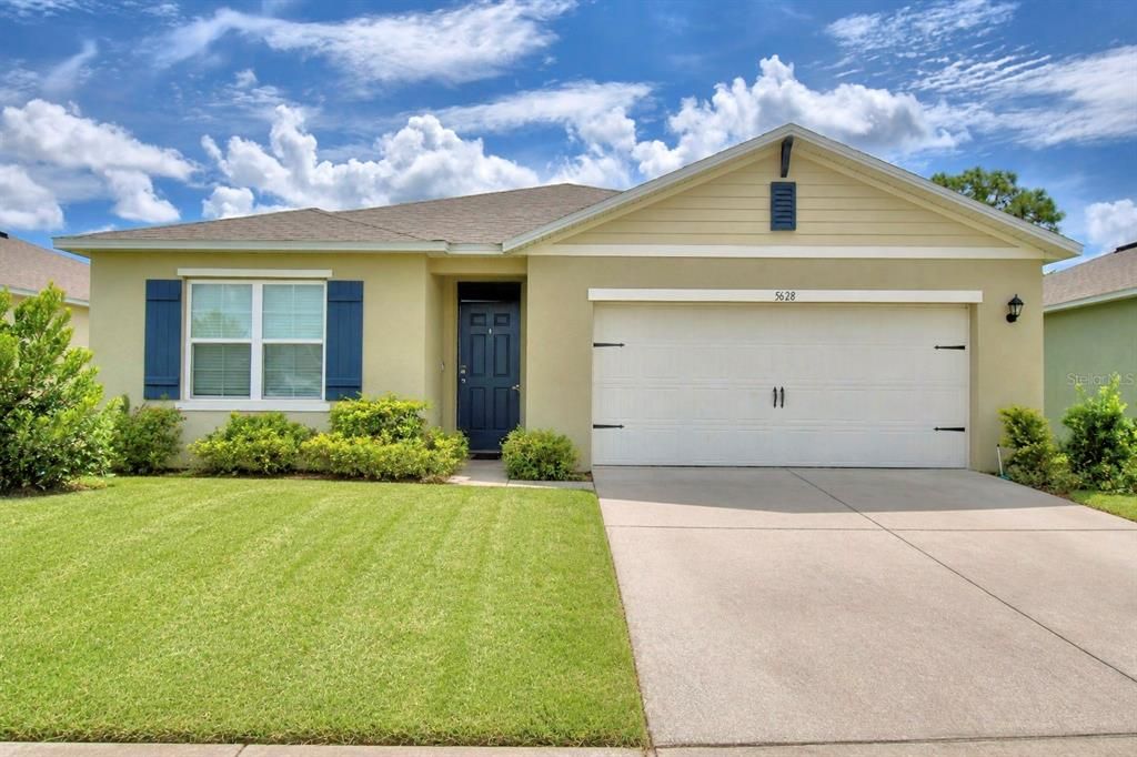 For Sale: $390,000 (4 beds, 2 baths, 1828 Square Feet)