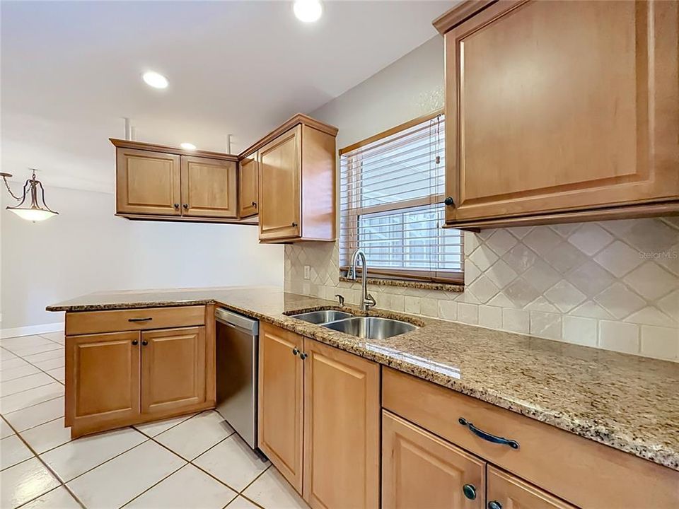 En Venta: $533,000 (3 camas, 2 baños, 1922 Pies cuadrados)