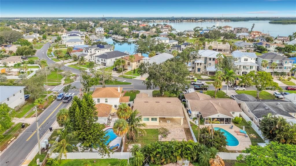 En Venta: $399,900 (3 camas, 2 baños, 1647 Pies cuadrados)