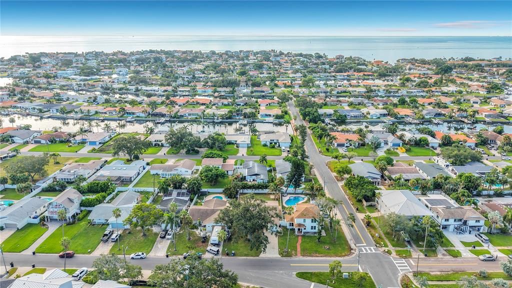 En Venta: $399,900 (3 camas, 2 baños, 1647 Pies cuadrados)