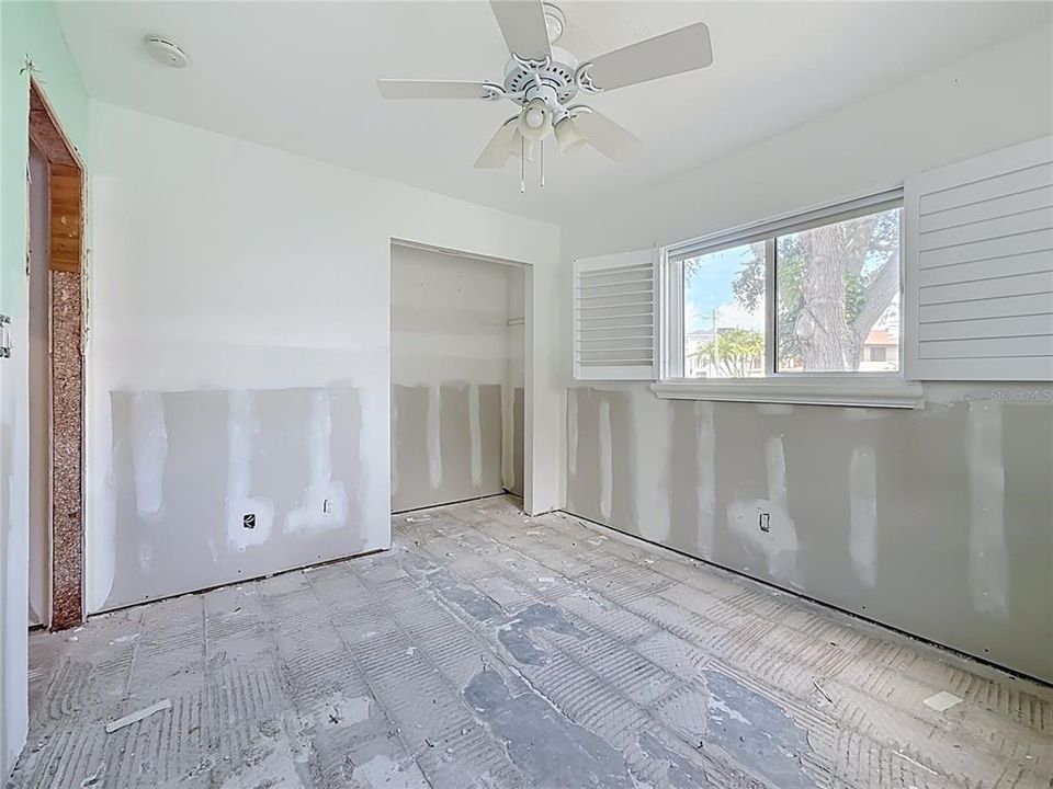 En Venta: $399,900 (3 camas, 2 baños, 1647 Pies cuadrados)