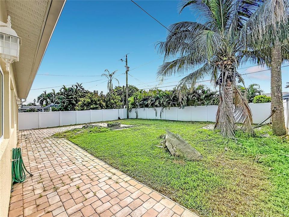 En Venta: $399,900 (3 camas, 2 baños, 1647 Pies cuadrados)