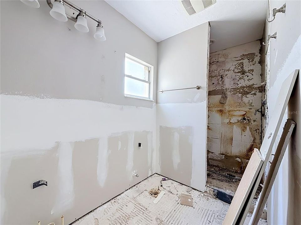 En Venta: $399,900 (3 camas, 2 baños, 1647 Pies cuadrados)