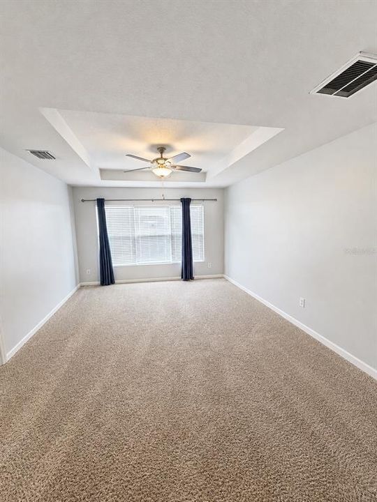 En Venta: $534,000 (4 camas, 3 baños, 2562 Pies cuadrados)