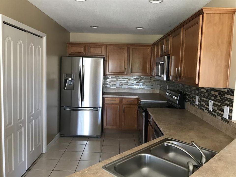 For Rent: $1,750 (2 beds, 2 baths, 1268 Square Feet)