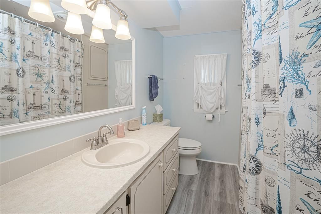 For Sale: $140,000 (2 beds, 2 baths, 1104 Square Feet)