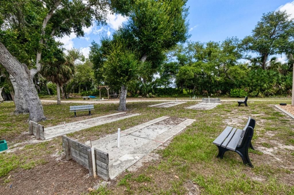 For Sale: $140,000 (2 beds, 2 baths, 1104 Square Feet)