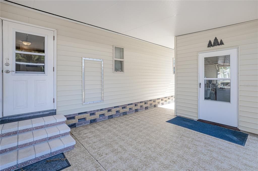 For Sale: $140,000 (2 beds, 2 baths, 1104 Square Feet)