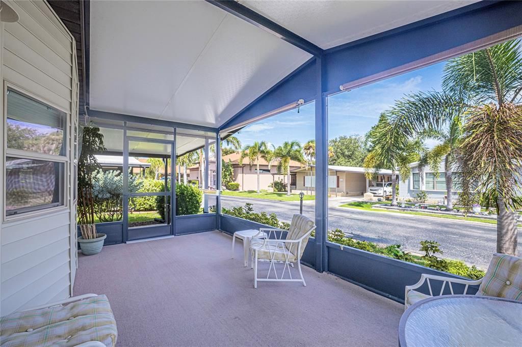 For Sale: $140,000 (2 beds, 2 baths, 1104 Square Feet)