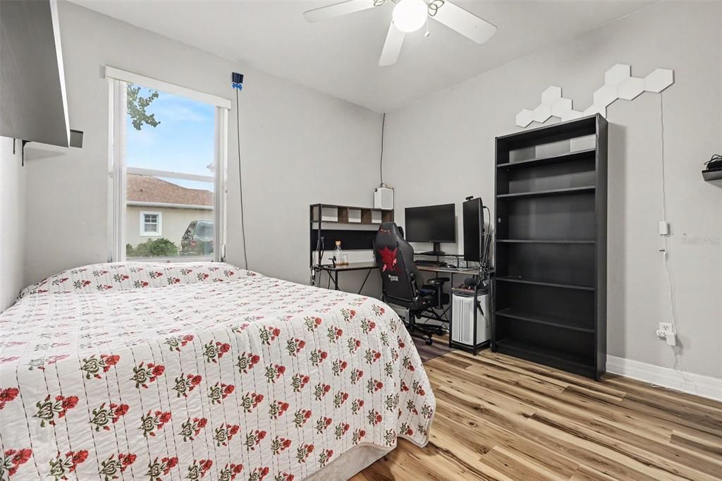 En Venta: $650,000 (4 camas, 3 baños, 2757 Pies cuadrados)