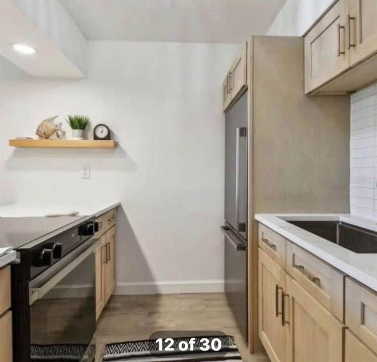 For Sale: $109,000 (1 beds, 1 baths, 780 Square Feet)