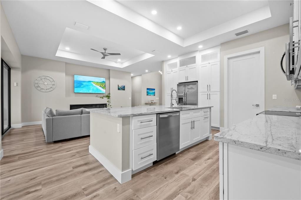 На продажу: $459,000 (3 спален, 2 ванн, 1812 Квадратных фут)