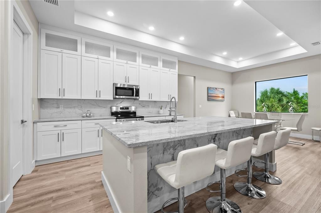 На продажу: $459,000 (3 спален, 2 ванн, 1812 Квадратных фут)