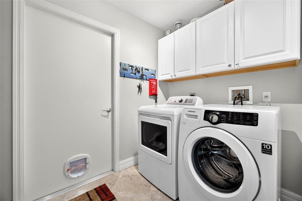 Active With Contract: $439,900 (3 beds, 2 baths, 1896 Square Feet)