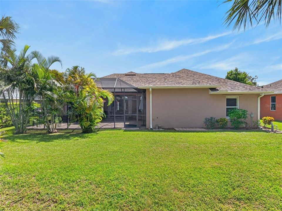 Active With Contract: $439,900 (3 beds, 2 baths, 1896 Square Feet)
