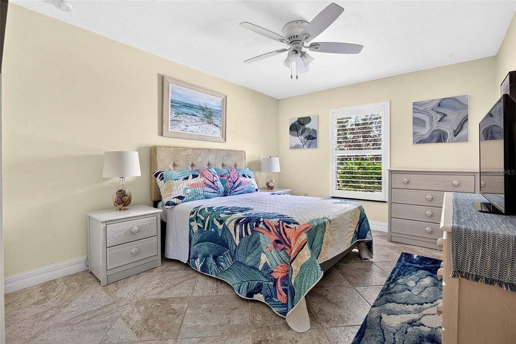 Active With Contract: $439,900 (3 beds, 2 baths, 1896 Square Feet)
