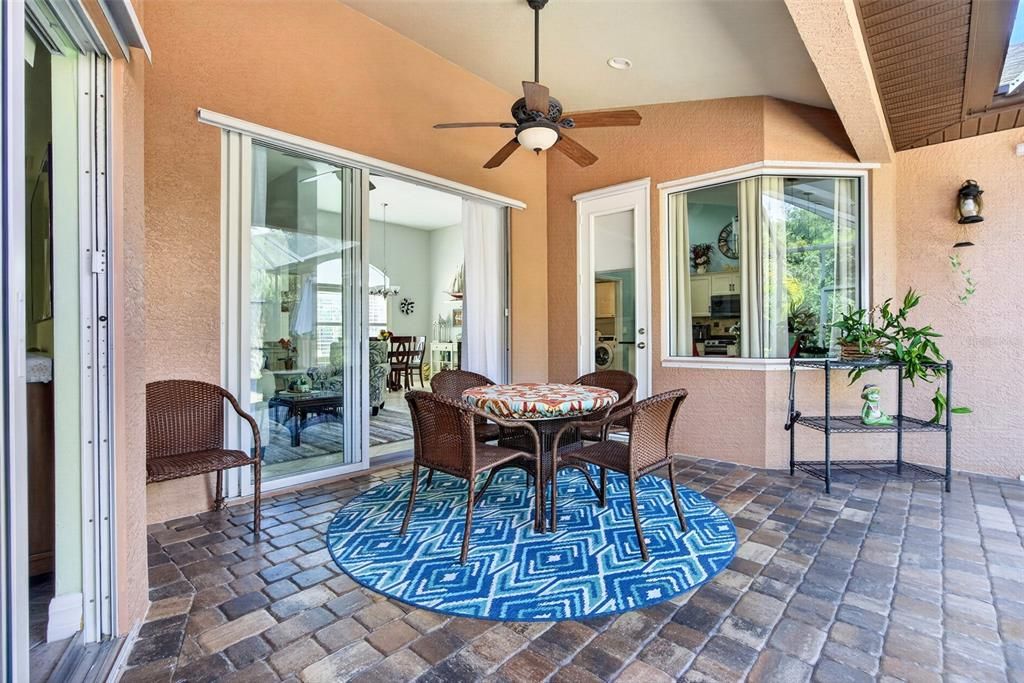 Active With Contract: $439,900 (3 beds, 2 baths, 1896 Square Feet)