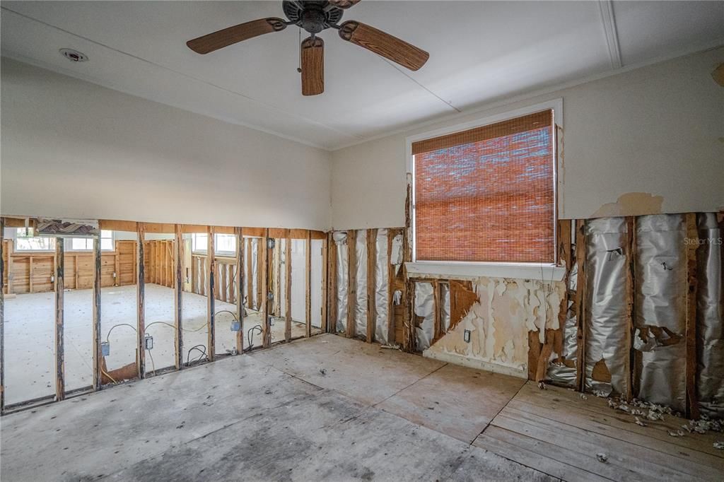 En Venta: $399,900 (4 camas, 3 baños, 1149 Pies cuadrados)