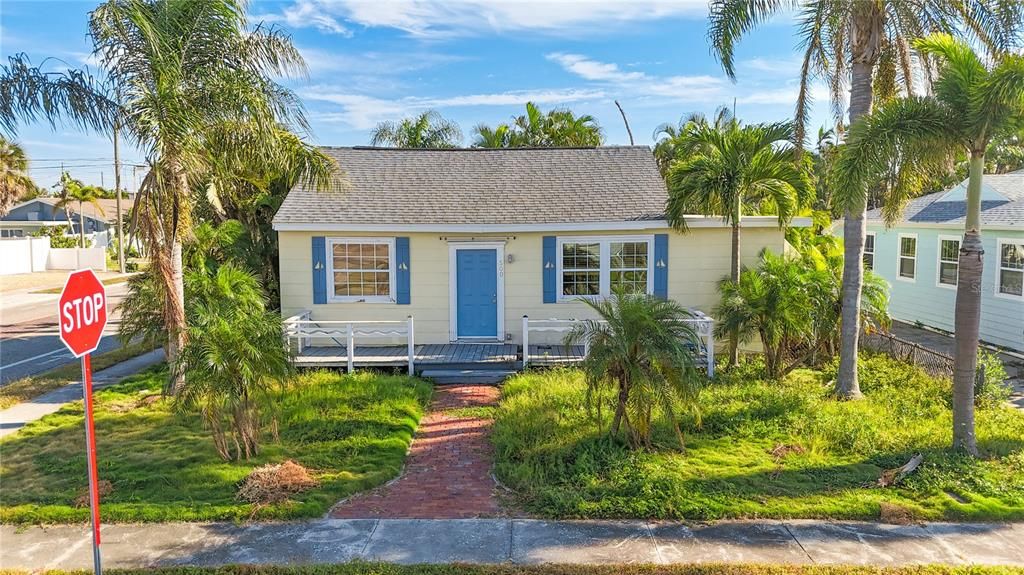 En Venta: $399,900 (4 camas, 3 baños, 1149 Pies cuadrados)