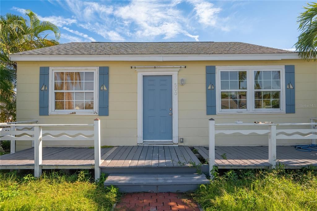 En Venta: $399,900 (4 camas, 3 baños, 1149 Pies cuadrados)