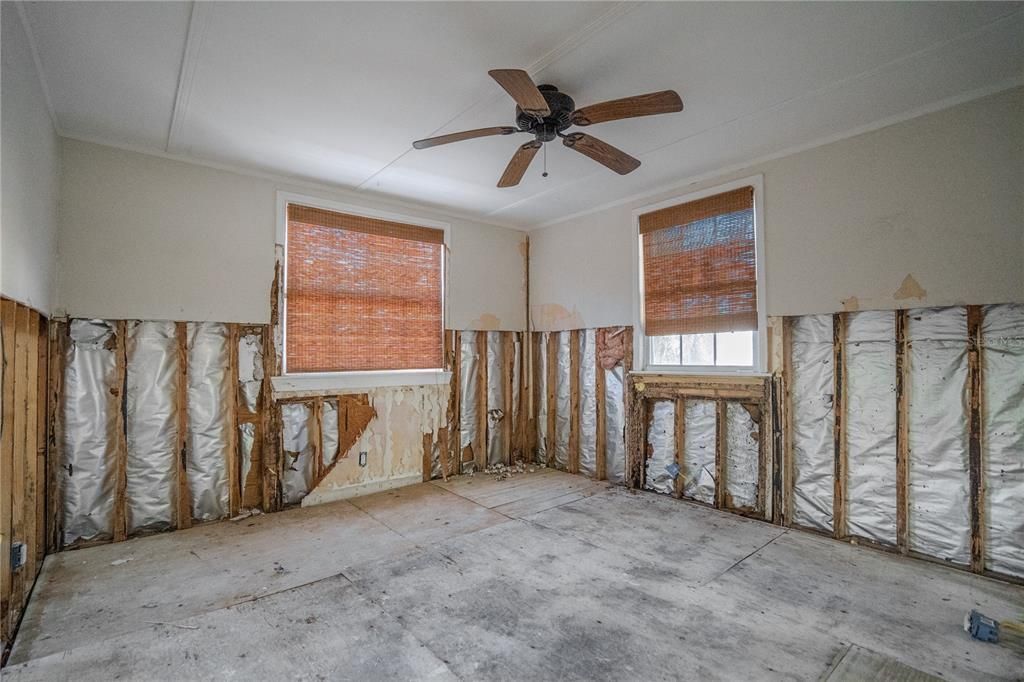 En Venta: $399,900 (4 camas, 3 baños, 1149 Pies cuadrados)