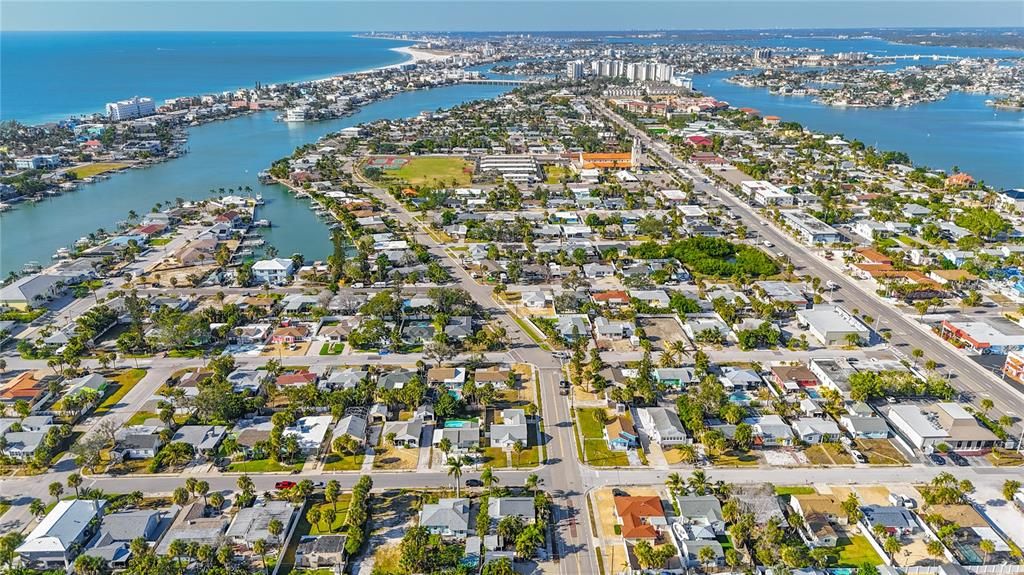 En Venta: $399,900 (4 camas, 3 baños, 1149 Pies cuadrados)