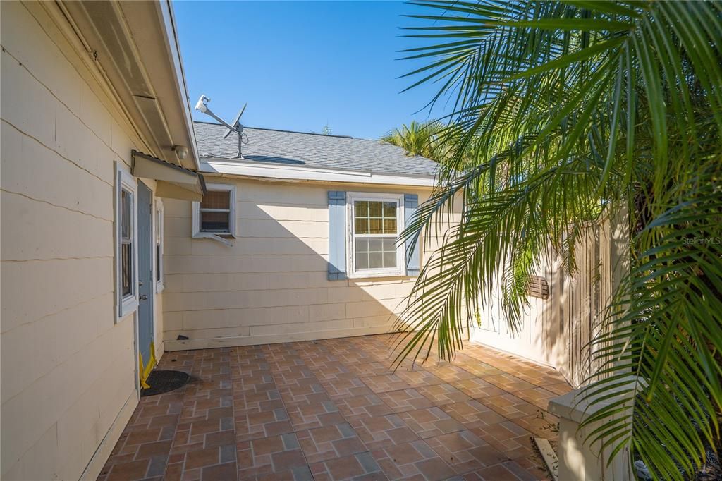 En Venta: $399,900 (4 camas, 3 baños, 1149 Pies cuadrados)