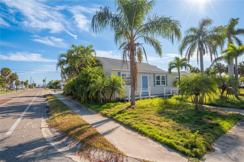 En Venta: $399,900 (4 camas, 3 baños, 1149 Pies cuadrados)
