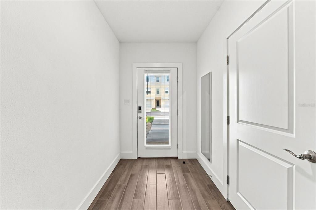 En Venta: $770,000 (3 camas, 2 baños, 2239 Pies cuadrados)