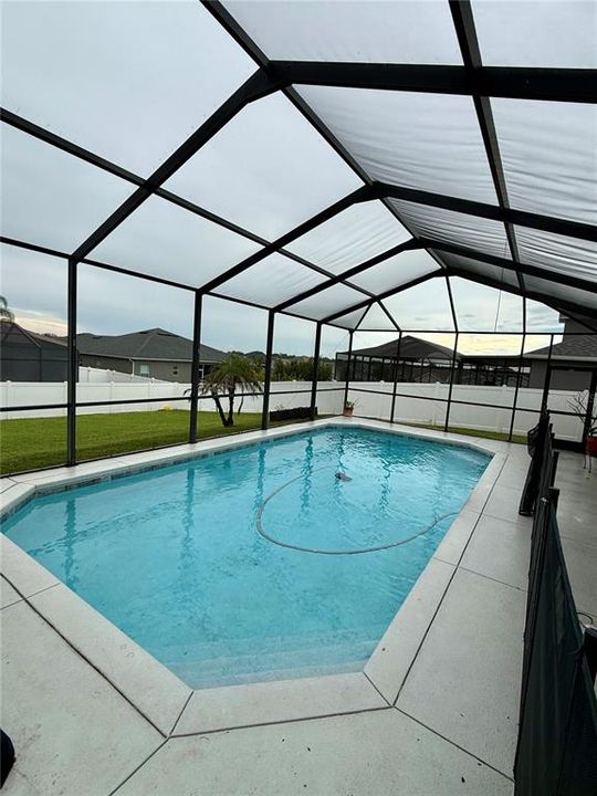 En Venta: $596,000 (5 camas, 3 baños, 2531 Pies cuadrados)