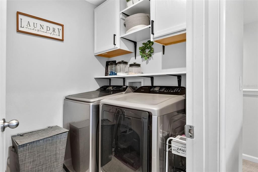 For Sale: $370,000 (3 beds, 2 baths, 1934 Square Feet)