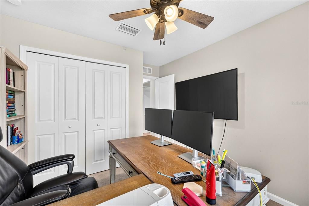 For Sale: $370,000 (3 beds, 2 baths, 1934 Square Feet)