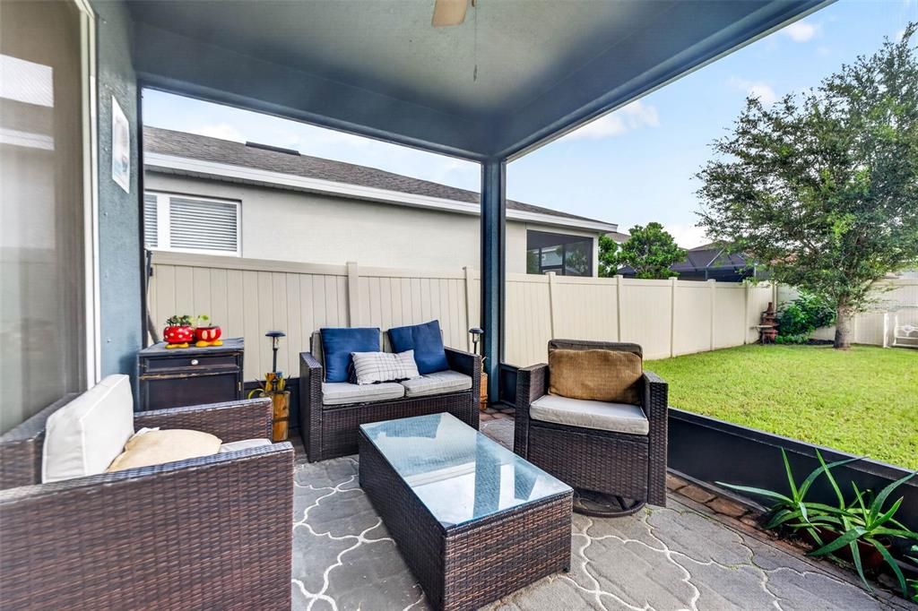 For Sale: $370,000 (3 beds, 2 baths, 1934 Square Feet)