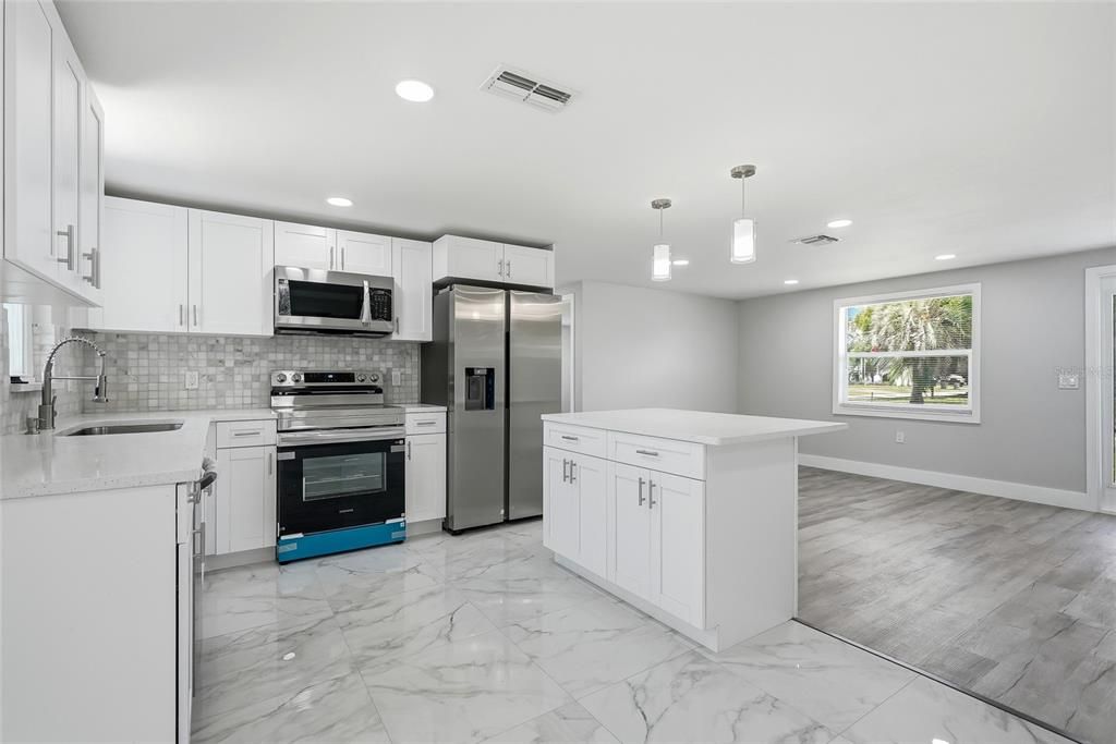 For Sale: $290,000 (3 beds, 2 baths, 1132 Square Feet)