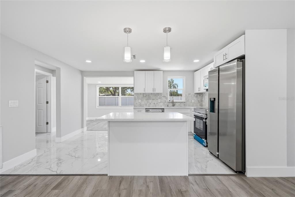 For Sale: $290,000 (3 beds, 2 baths, 1132 Square Feet)