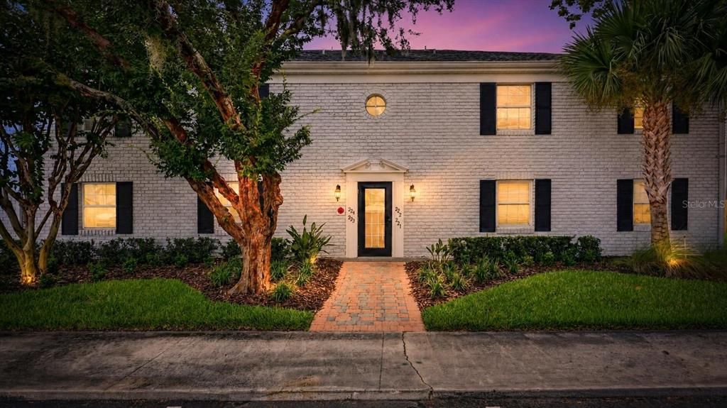 На продажу: $189,900 (2 спален, 2 ванн, 953 Квадратных фут)