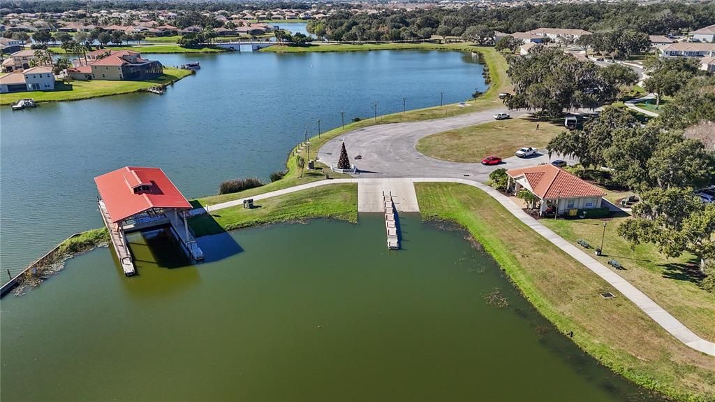 En Venta: $635,000 (4 camas, 3 baños, 2609 Pies cuadrados)