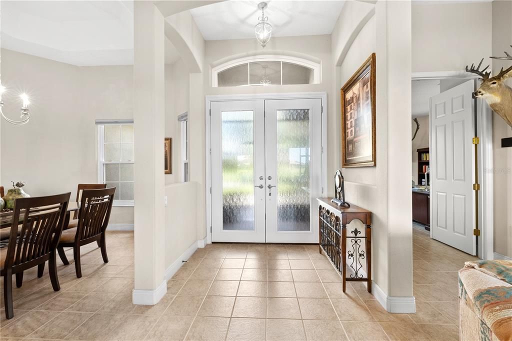 En Venta: $635,000 (4 camas, 3 baños, 2609 Pies cuadrados)