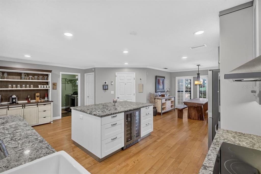 For Sale: $795,000 (4 beds, 2 baths, 2274 Square Feet)