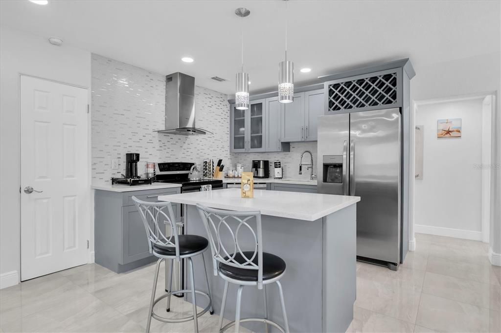 For Sale: $430,000 (3 beds, 2 baths, 1396 Square Feet)