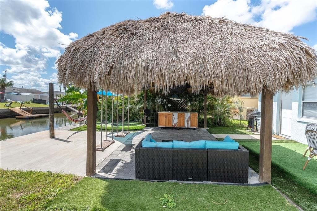 For Sale: $430,000 (3 beds, 2 baths, 1396 Square Feet)