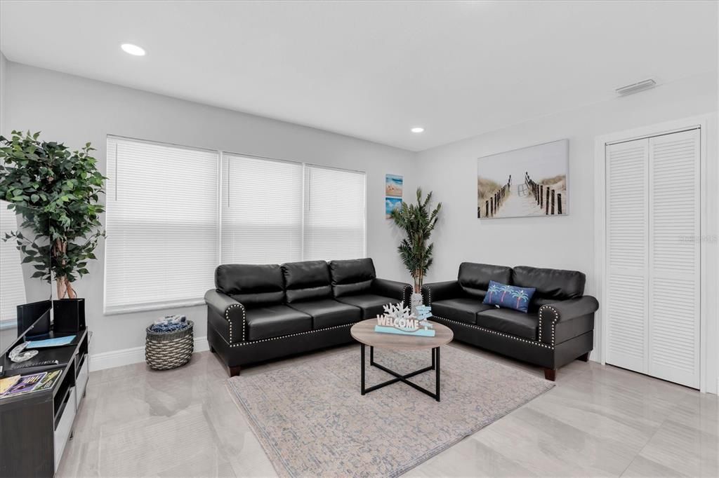 For Sale: $430,000 (3 beds, 2 baths, 1396 Square Feet)