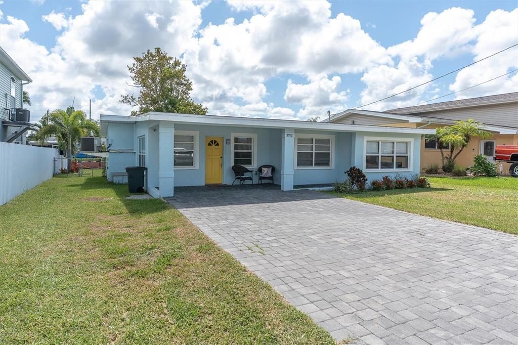 For Sale: $430,000 (3 beds, 2 baths, 1396 Square Feet)