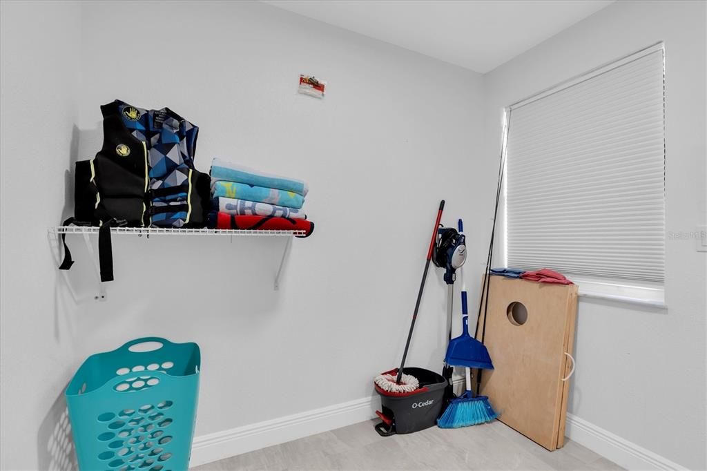 For Sale: $430,000 (3 beds, 2 baths, 1396 Square Feet)