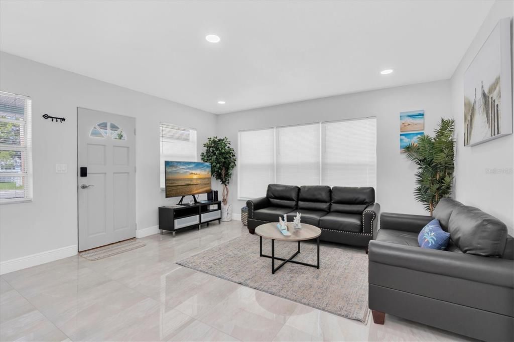 For Sale: $430,000 (3 beds, 2 baths, 1396 Square Feet)
