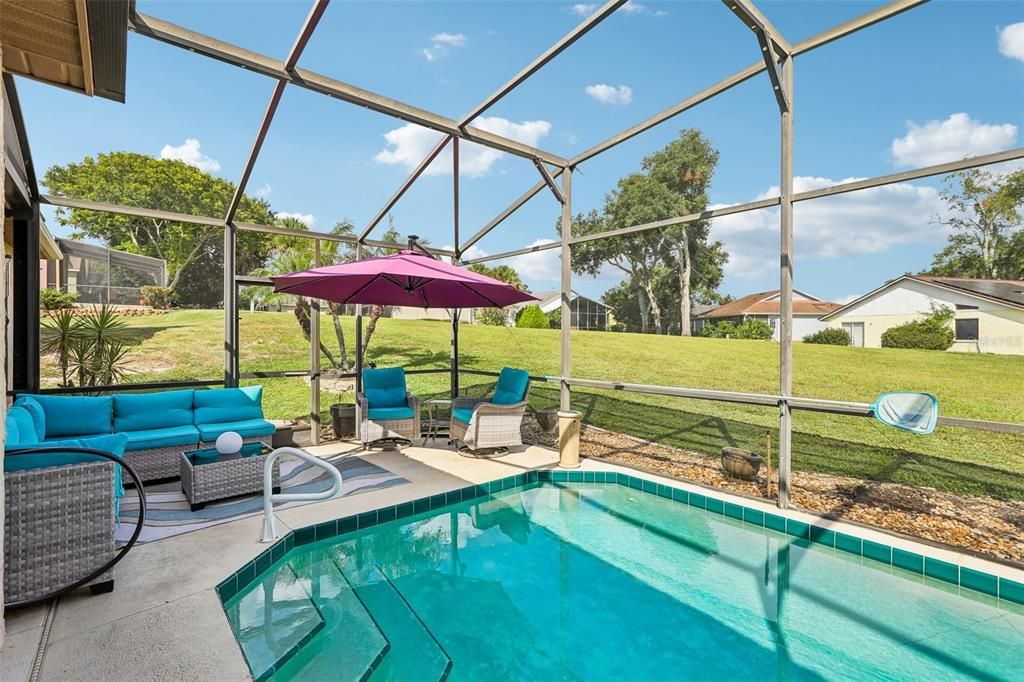 For Sale: $435,000 (2 beds, 2 baths, 2205 Square Feet)